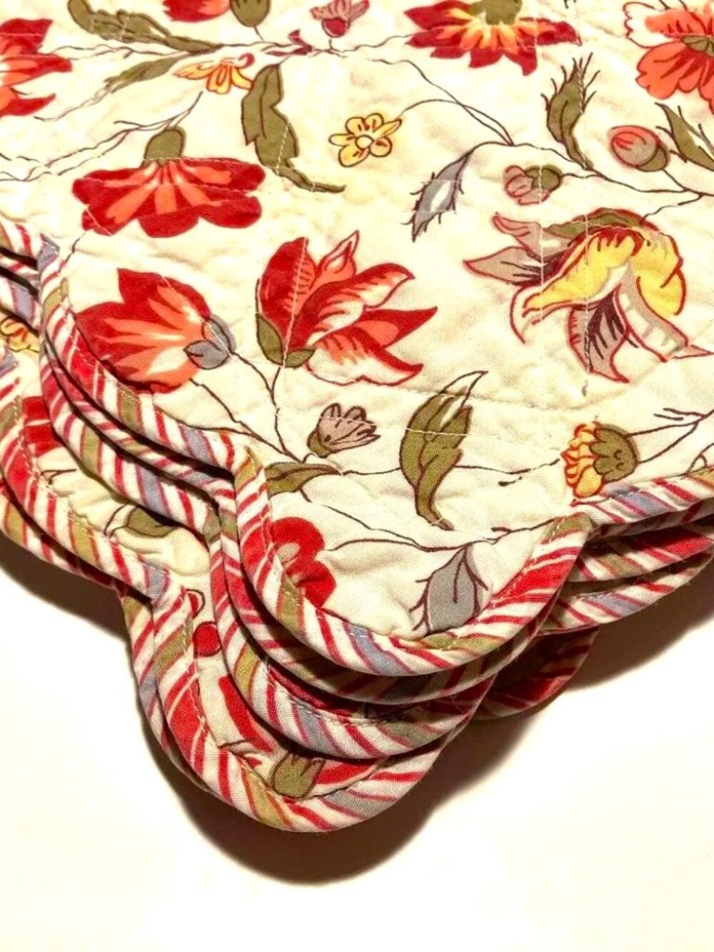 Set of 4 Quilted Placements in Jacobean Floral and Stripes w scallops